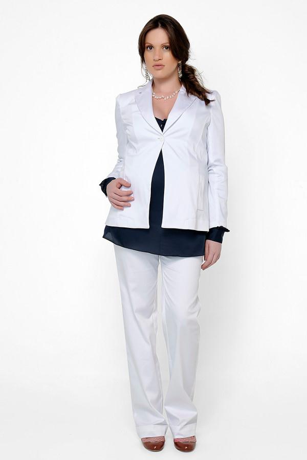 Produto calca-trabalho-para-gestante-CB0000P20136 Descrição Calça em sarja acetinada, modelagem reta, bolsos diferenciados e ajustes internos no cós.